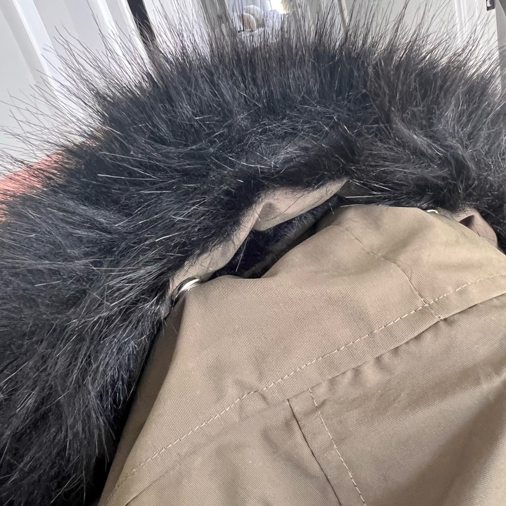 Zara Basic Olive Parka with Black Faux Fur Hood. Size S - Picture 5 of 12